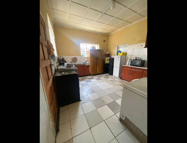 3 BEDROOM HOUSE FOR SALE IN REGENTS PARK